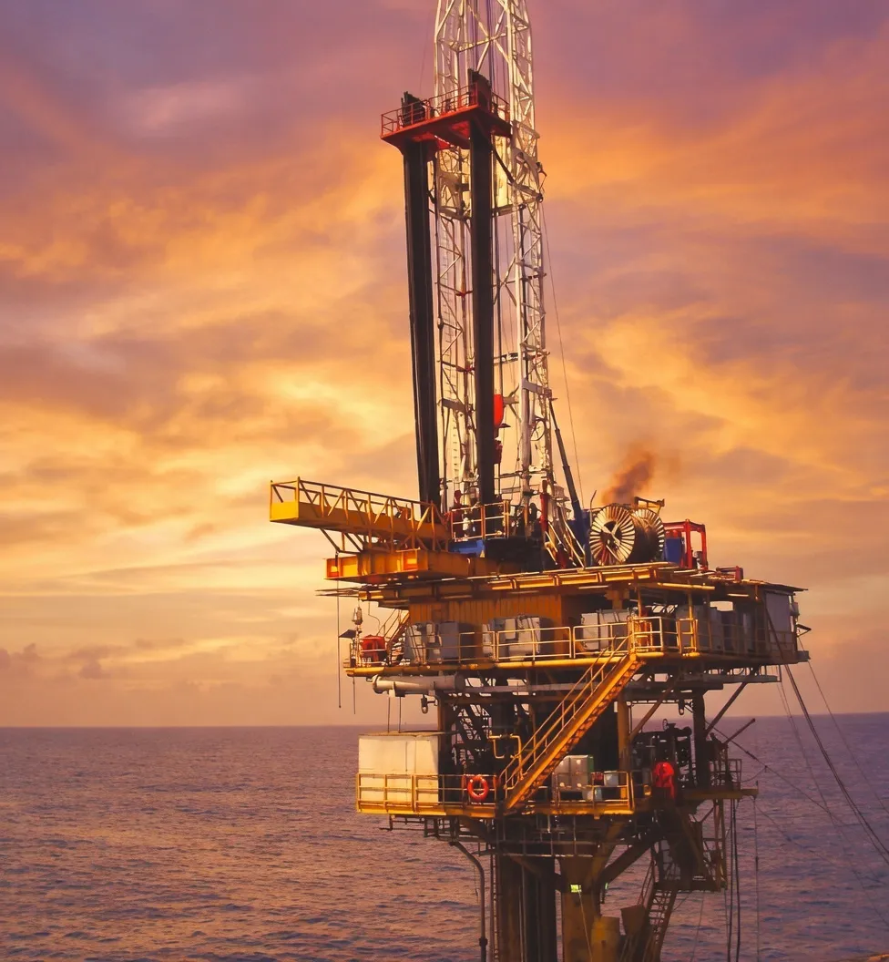 Marine propulsion shaft installation with cardan coupling